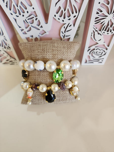 Bead, pearls and stones chain bracelet