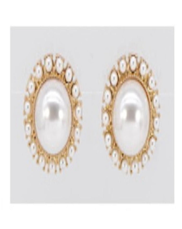 Round pearl gold earrings