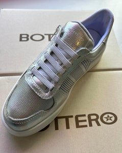 Silver Botsmash tenis shoes