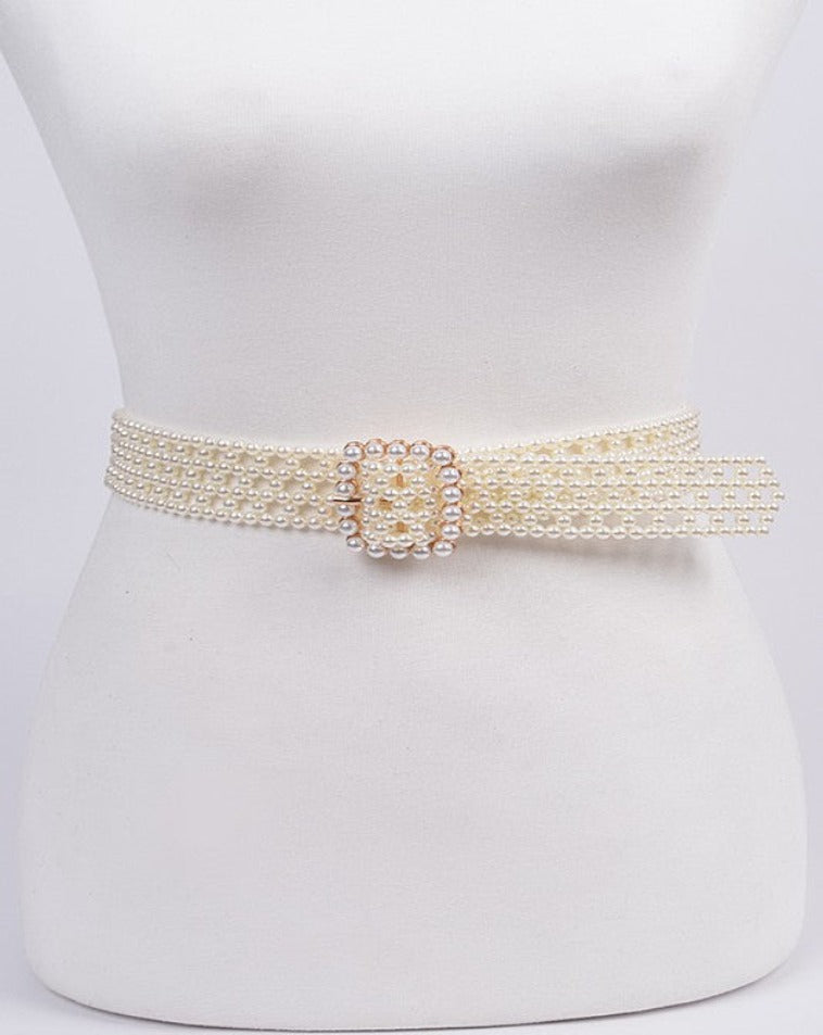 Knit pearl buckle belt