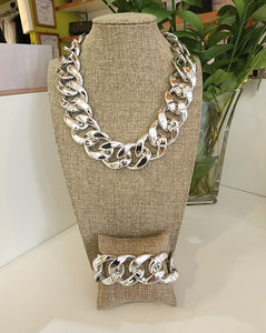 Silver necklace and bracelet set