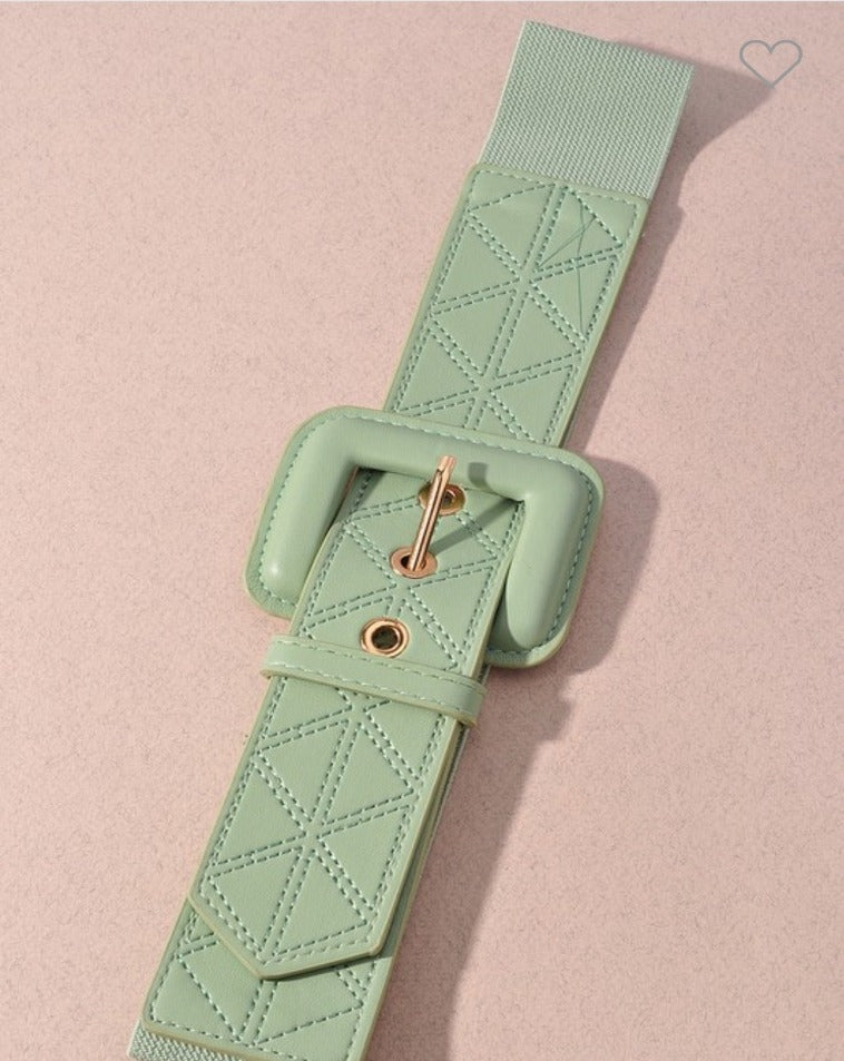 Elastic belt with square buckle