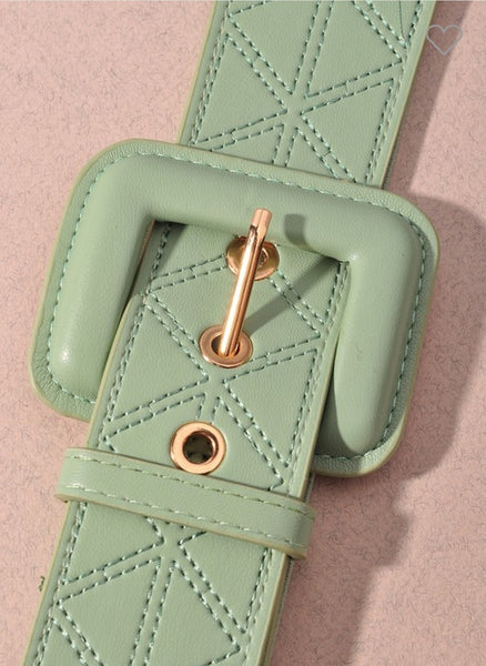 Elastic belt with square buckle