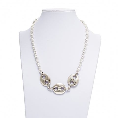 Tucco silver necklace with 3 hornets. Collar Tucco, plateado de 3 calabrotes.