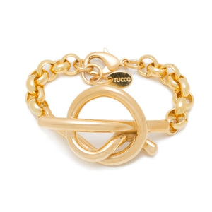 Tucco knot shape gold bracelet